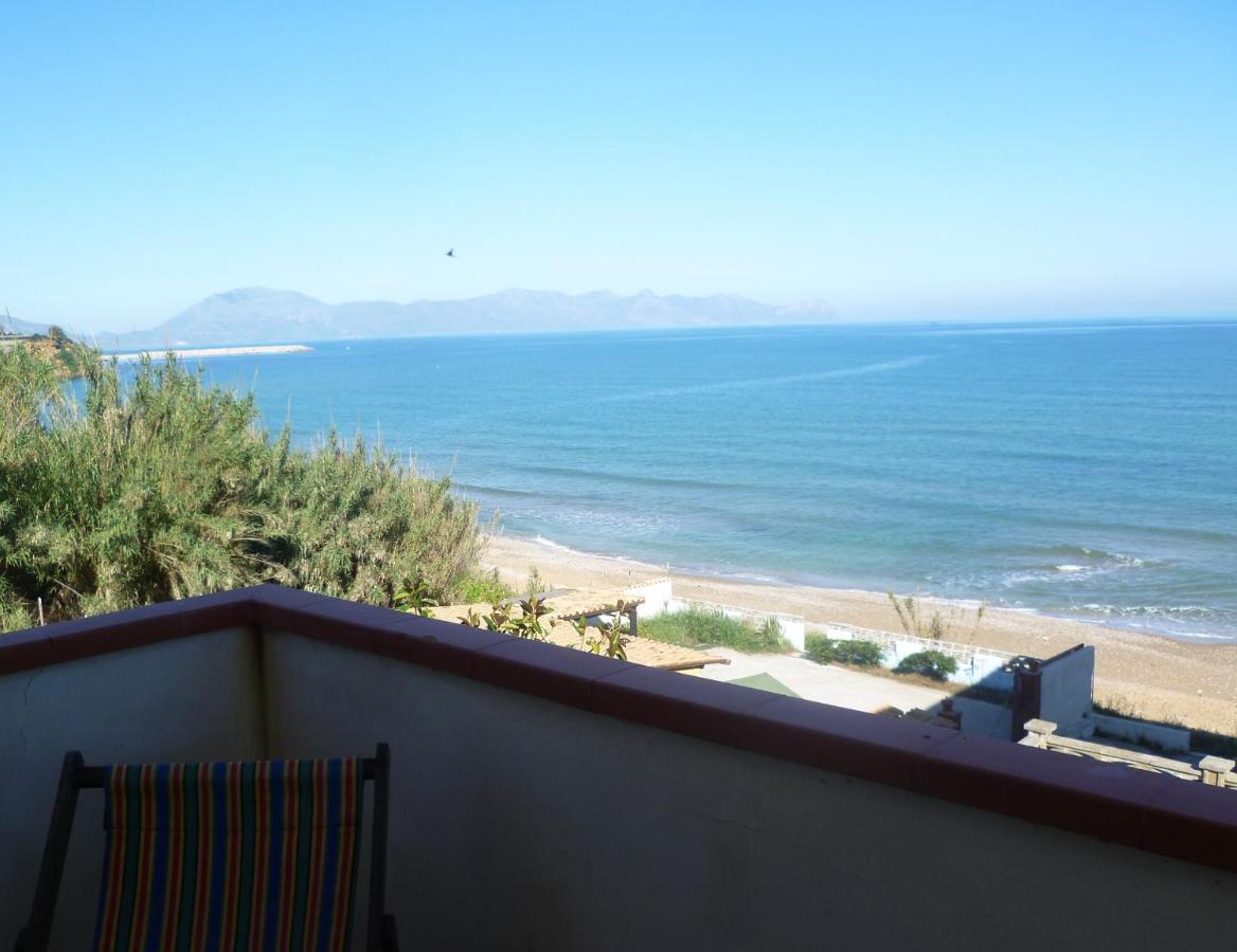 La Finestra Sul Mare Piano 2 * Trappeto (Sicily)